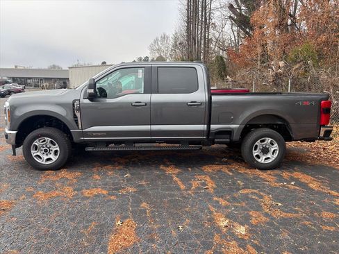 New 2026 Ford F250 XLT w/ XLT Premium Package image 6