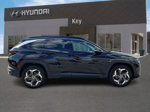 Certified 2024 Hyundai Tucson Limited AWD/4WD image 3