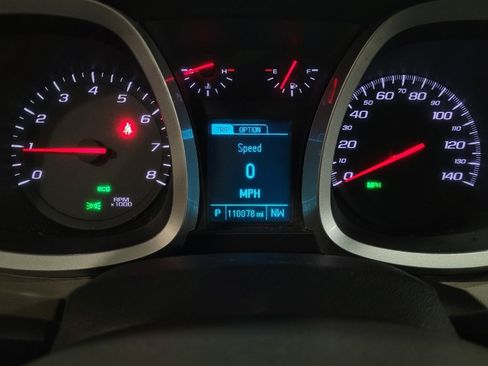 Used 2017 Chevrolet Equinox LT w/ Convenience Package image 23