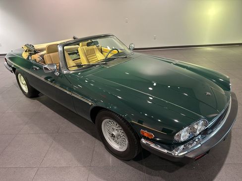 Used 1990 Jaguar XJS V12 Convertible image 21