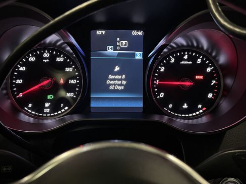Used 2022 Mercedes-Benz GLC 300 image 5