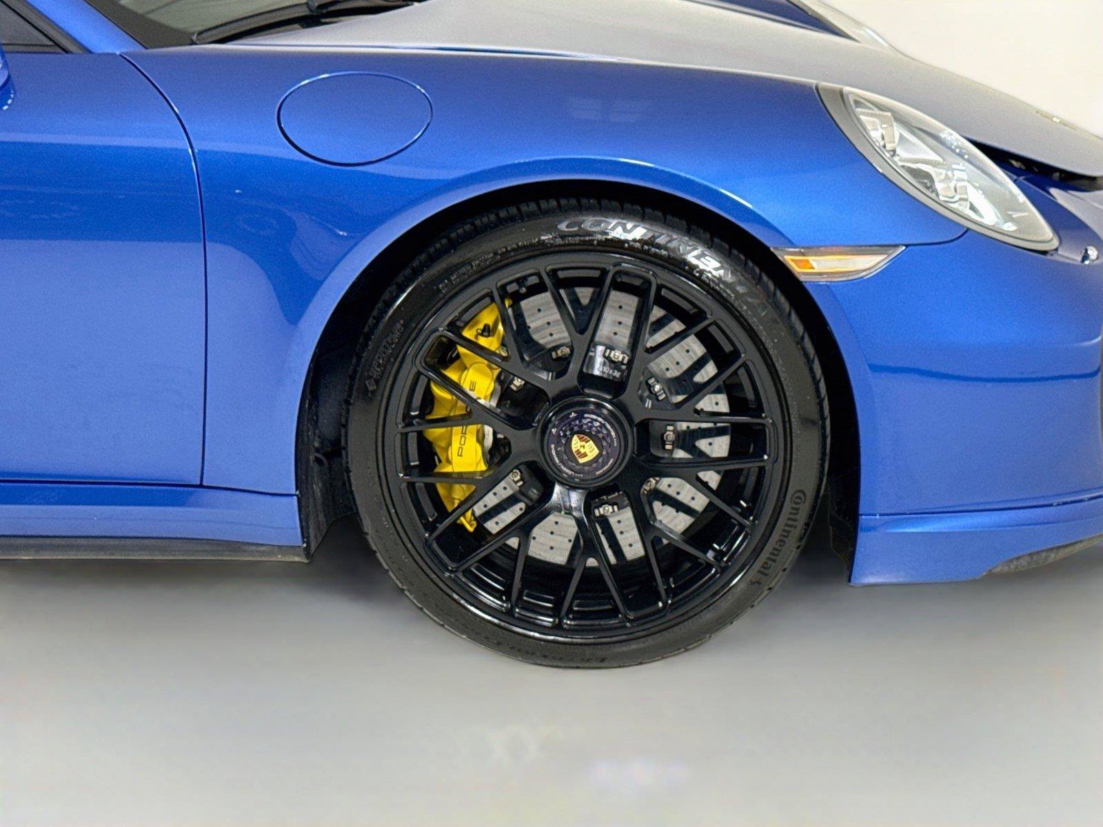 Used 2014 Porsche 911 Turbo S AWD/4WD image 31