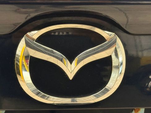 Used 2016 MAZDA MAZDA3 i Touring w/ Popular Equipment Package image 14