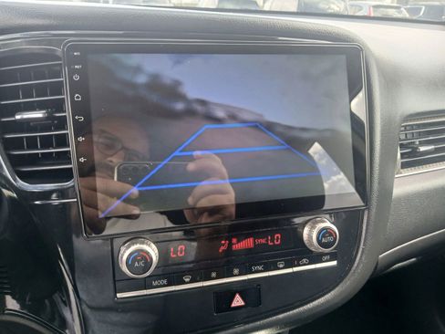 Used 2020 Mitsubishi Outlander SEL image 33