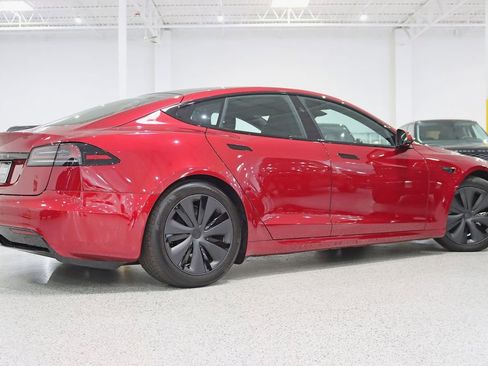 Used 2025 Tesla Model S AWD/4WD image 9