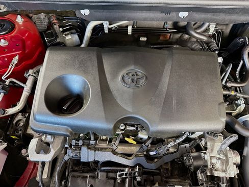 Used 2024 Toyota RAV4 LE image 38