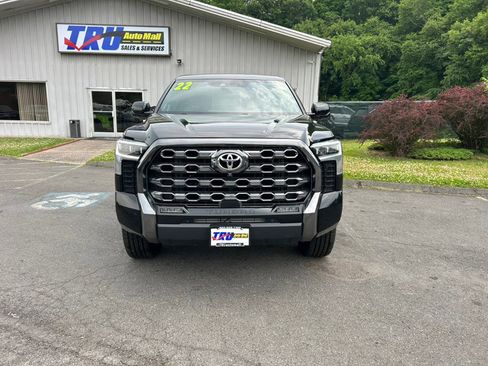 Used 2022 Toyota Tundra Platinum w/ Advanced Package AWD/4WD image 12