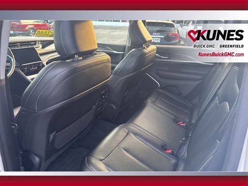 Used 2024 Jeep Grand Cherokee Limited 4xe image 41