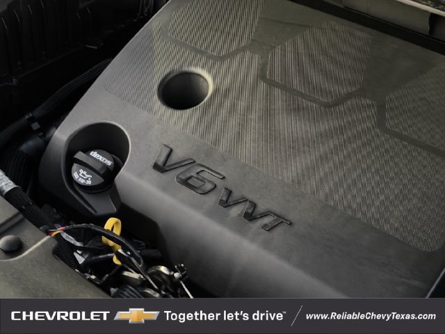 Used 2023 Chevrolet Traverse RS FWD image 37
