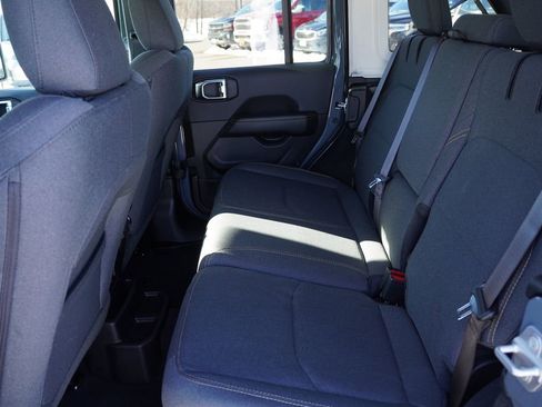 Certified 2025 Jeep Wrangler Unlimited Sahara w/ Safety Group image 18