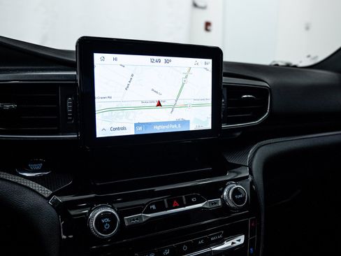 Used 2022 Ford Explorer ST w/ Equipment Group 401A image 11