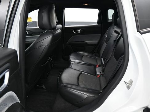 Used 2023 Jeep Compass Latitude AWD/4WD image 26