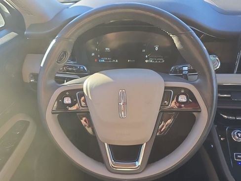 Used 2021 Lincoln Corsair Reserve w/ Equipment Group 201A image 11