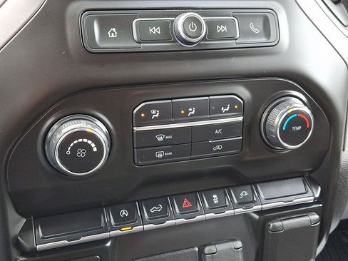 Certified 2021 Chevrolet Silverado 1500 Custom image 16