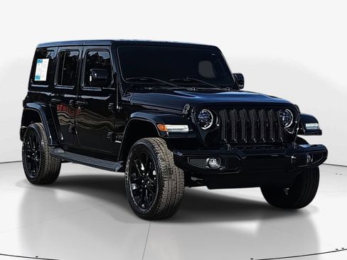 Used 2023 Jeep Wrangler Altitude image 2