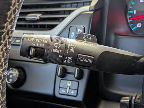 Used 2018 GMC Yukon Denali RWD image 7