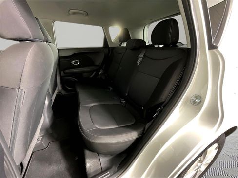 Used 2016 Kia Soul FWD image 20