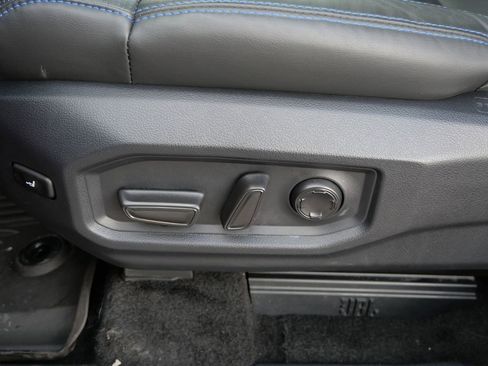 Used 2024 Toyota Sequoia Platinum image 9