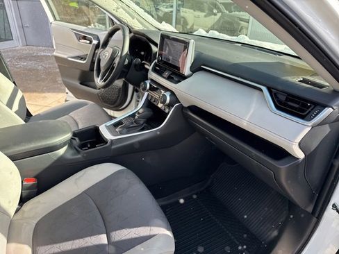 Used 2024 Toyota RAV4 XLE image 32