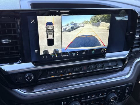 Used 2022 Chevrolet Silverado 1500 LTZ image 25