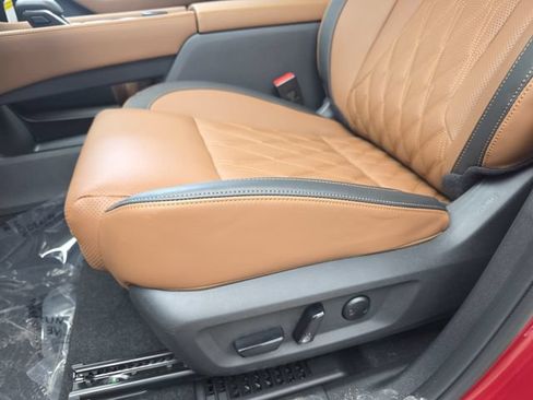 New 2026 Nissan Rogue Platinum w/ Platinum Premium Package AWD/4WD image 32