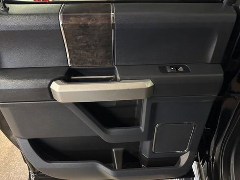 Used 2022 Ford F250 Lariat image 21