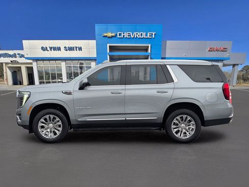 Used 2025 GMC Yukon Denali w/ Advanced Technology Package AWD/4WD image 13