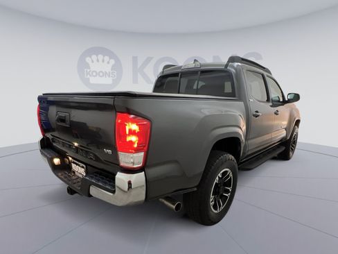 Used 2016 Toyota Tacoma SR5 w/ Towing Package RWD image 8