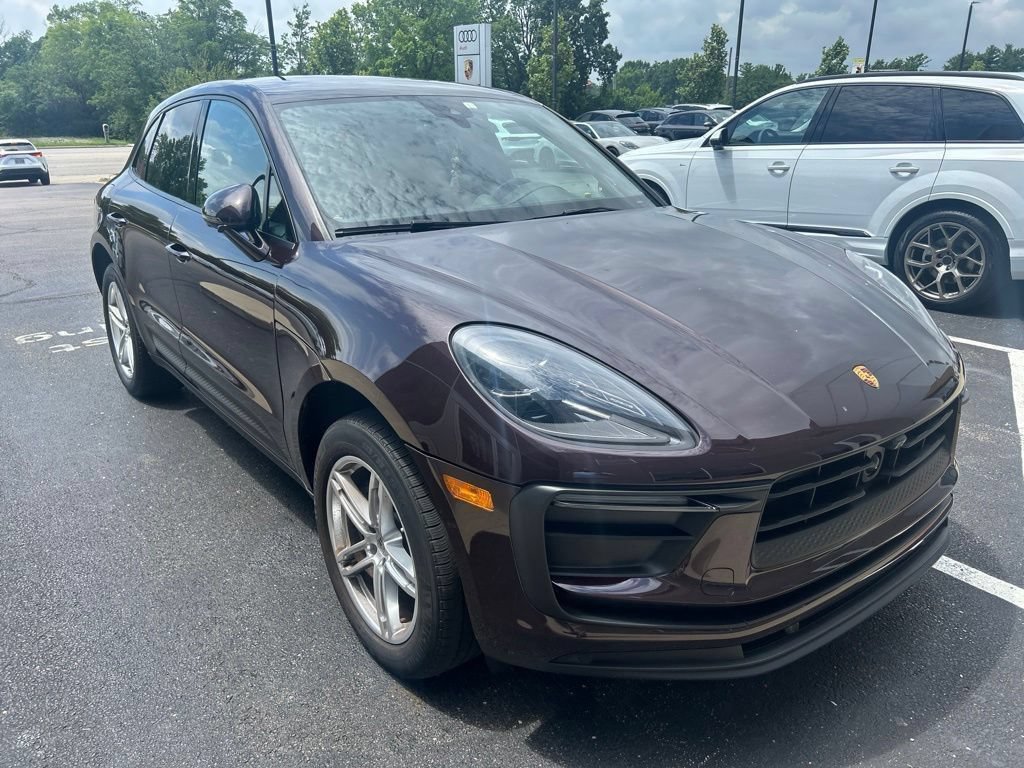 Used 2023 Porsche Macan Turbo AWD/4WD image 4