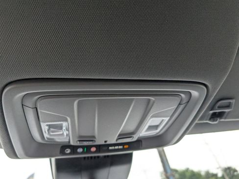 New 2025 Chevrolet Silverado 1500 W/T image 22