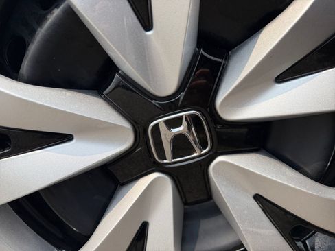 Used 2022 Honda Civic LX image 27