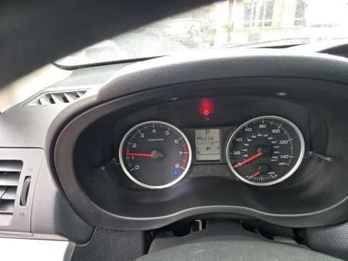 Used 2014 Subaru Crosstrek 2.0i Premium AWD/4WD image 17