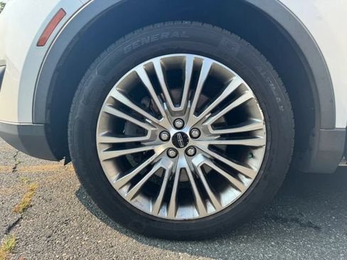 Used 2017 Lincoln MKX Reserve w/ Lincoln MKX Climate Package AWD/4WD image 29