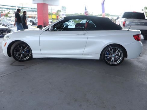 Used 2016 BMW M235i Convertible RWD image 11
