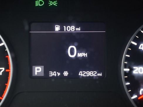 Used 2023 Kia Seltos S image 7