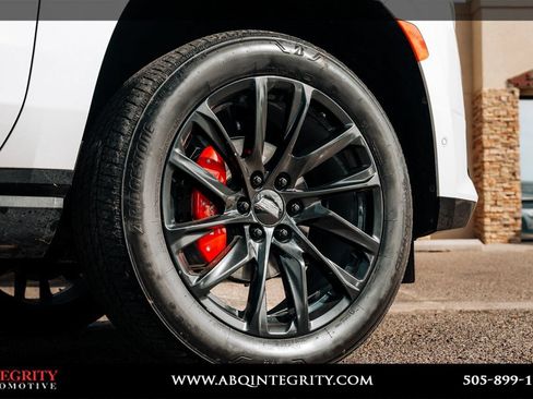 Used 2024 Cadillac Escalade Sport Platinum AWD/4WD image 11