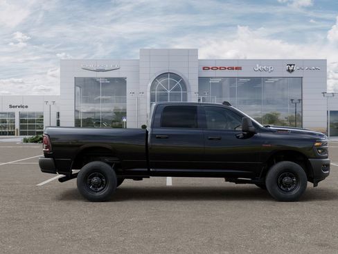 New 2026 RAM 2500 Tradesman AWD/4WD image 22