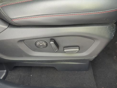 Used 2025 Ford Explorer ST image 27