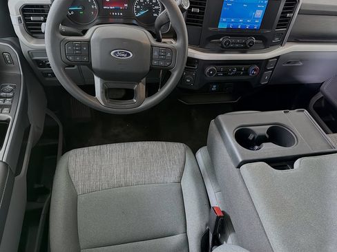 Used 2023 Ford F150 XLT AWD/4WD image 25