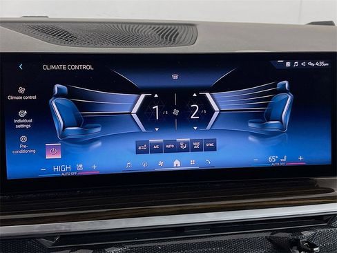 Used 2024 BMW X7 xDrive40i image 17