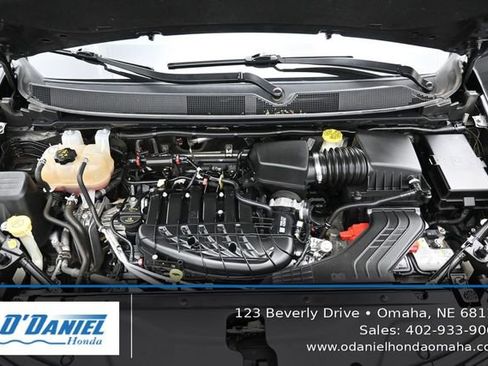 Used 2022 Chrysler Pacifica Touring-L FWD image 49