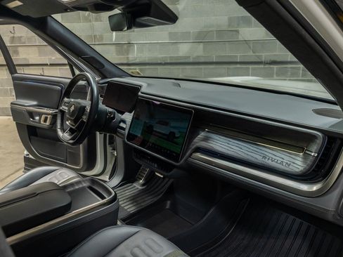 Used 2022 Rivian R1T Adventure AWD/4WD image 43