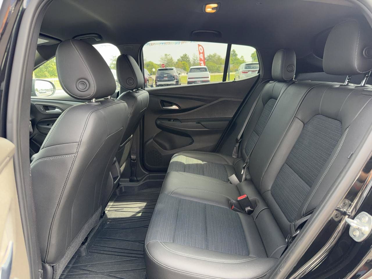 Used 2024 Buick Envista Preferred w/ Convenience I Package FWD image 18