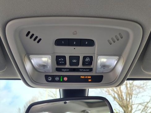 Used 2018 Buick LaCrosse Essence w/ Sun and Shade Package image 17