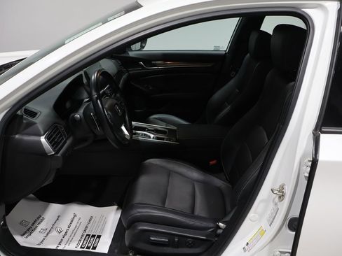 Used 2019 Honda Accord Sport image 10