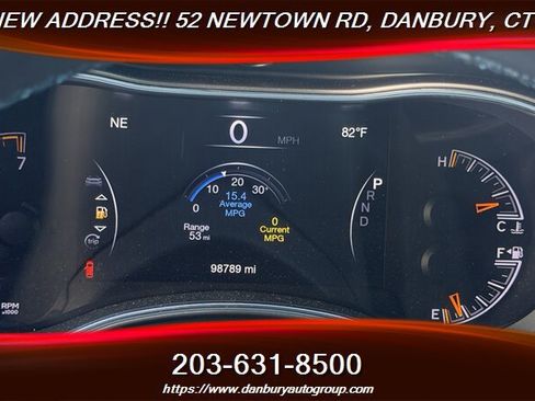 Used 2019 Jeep Grand Cherokee Laredo AWD/4WD image 18