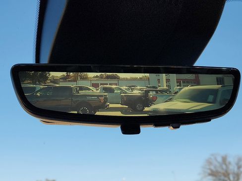 Used 2024 GMC Sierra 1500 AT4 w/ Technology Package image 10