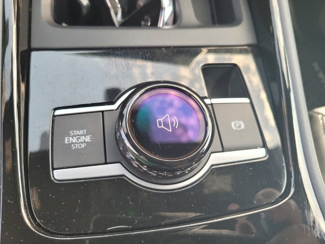 Used 2025 Volkswagen Tiguan SEL R-Line AWD/4WD image 24