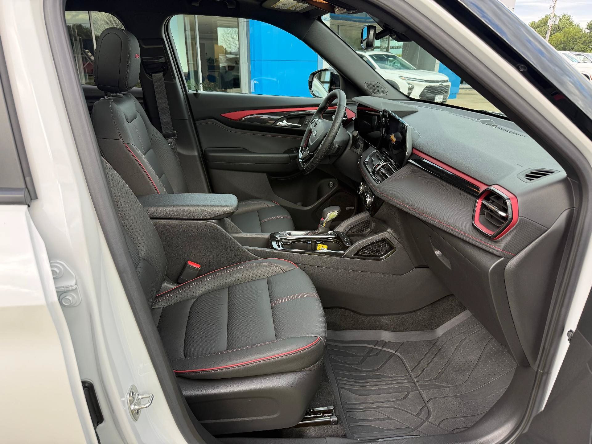 Certified 2024 Chevrolet TrailBlazer RS w/ Convenience Package AWD/4WD image 9