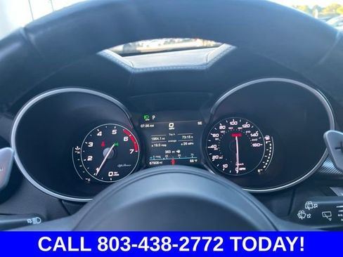 Used 2022 Alfa Romeo Stelvio Veloce AWD/4WD image 22